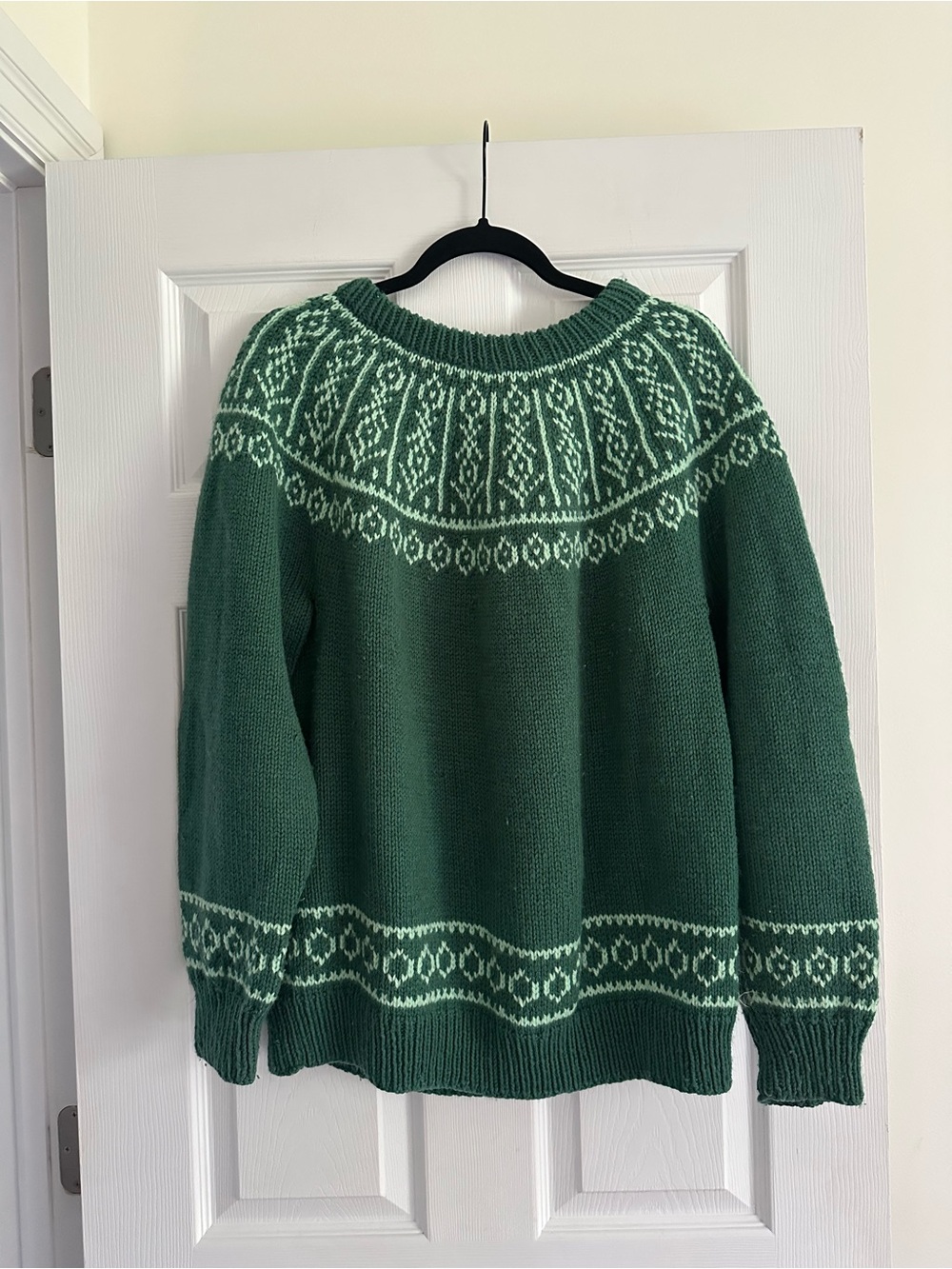 Size XL Handmade Women’s Green Fair Isle Nordic Knit Sweater - Picture 4 of 6